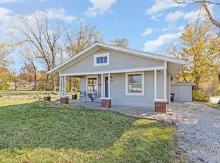 511 SW 3rd St, Lees Summit, MO 64063