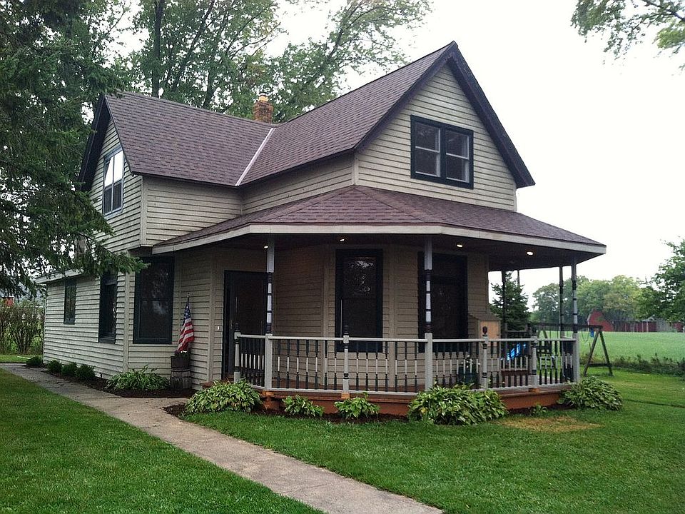 Wraparound porch