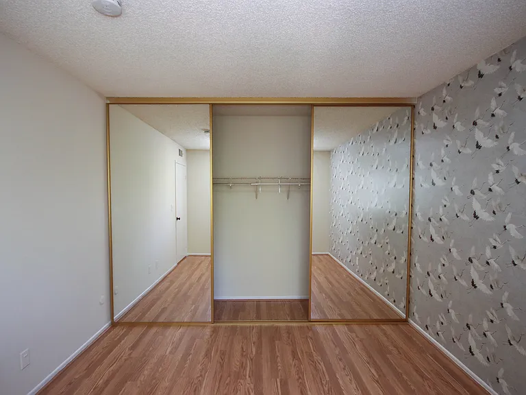 542 N Orange Grove Blvd — Photo 14