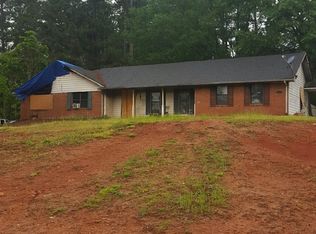 585 Scarborough Rd, Ellenwood, GA 30294