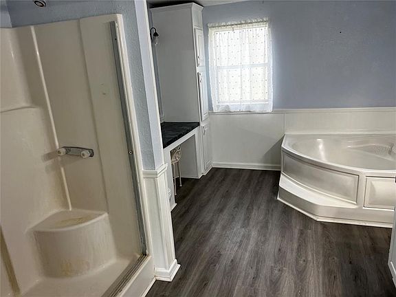 3rd image of 4330 Kristen St
