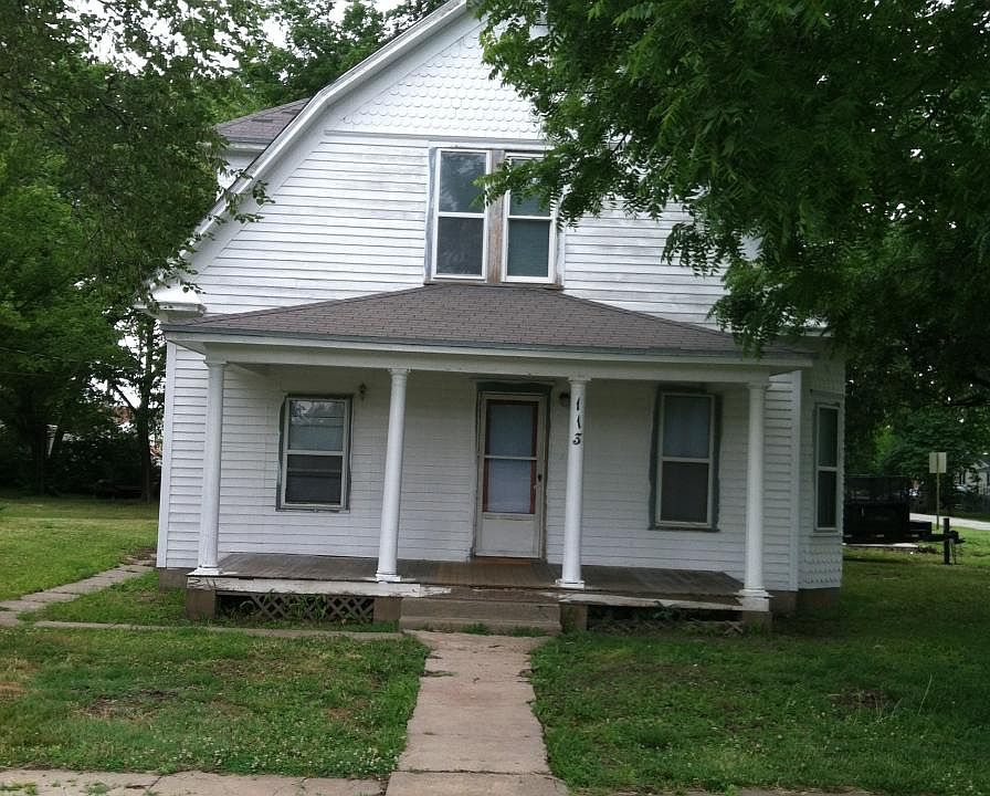 1st image of 113 S Willow St