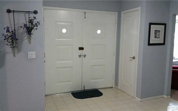 2nd image of 16 Andrea Ln