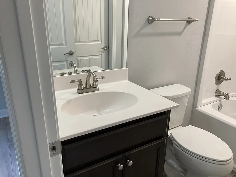 719 Cypress Dr — Photo 16