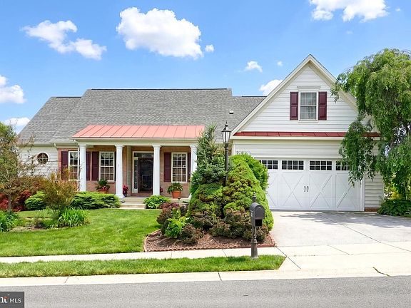 3rd image of 35 Waxwing Ln