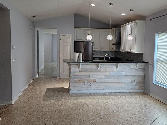 2nd image of 3611 Cape Ct