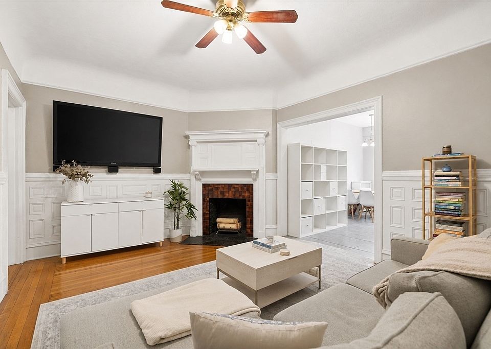 1st image of 259 Beacon St APT 23
