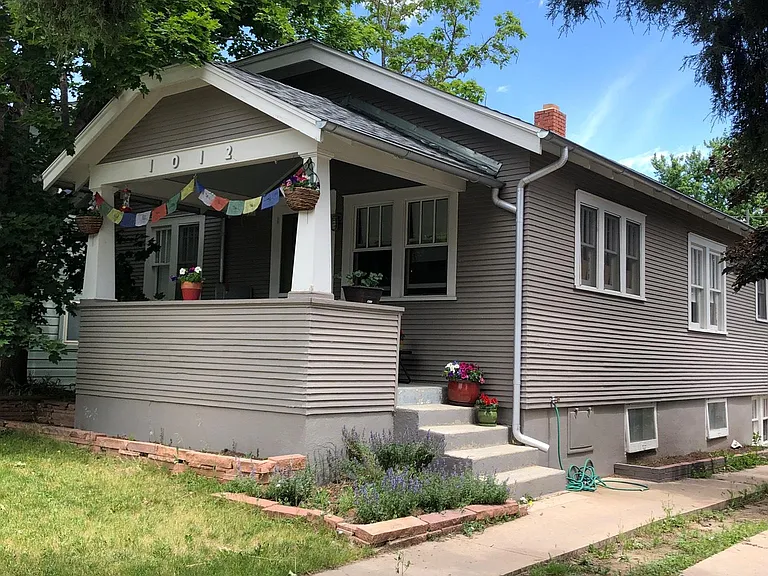 1012 Lincoln Ave — Photo 1