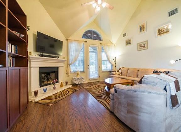 3rd image of 12610 Palfrey Dr