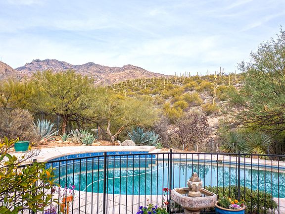 3rd image of 6043 E Paseo Ventoso