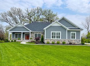 1267 Barrington Dr, Troy, OH 45373
