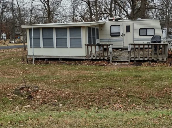 5/428 Woodhaven Dr E, Sublette, IL 61367