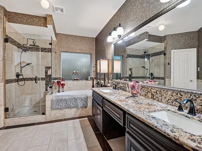 2602 Falcon Knoll Ln — Photo 25