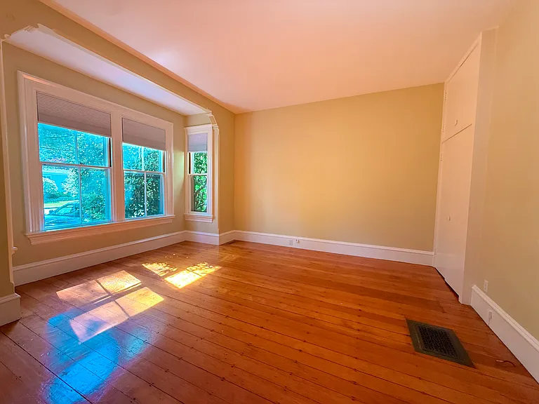 209 Bacon St #1 — Photo 8