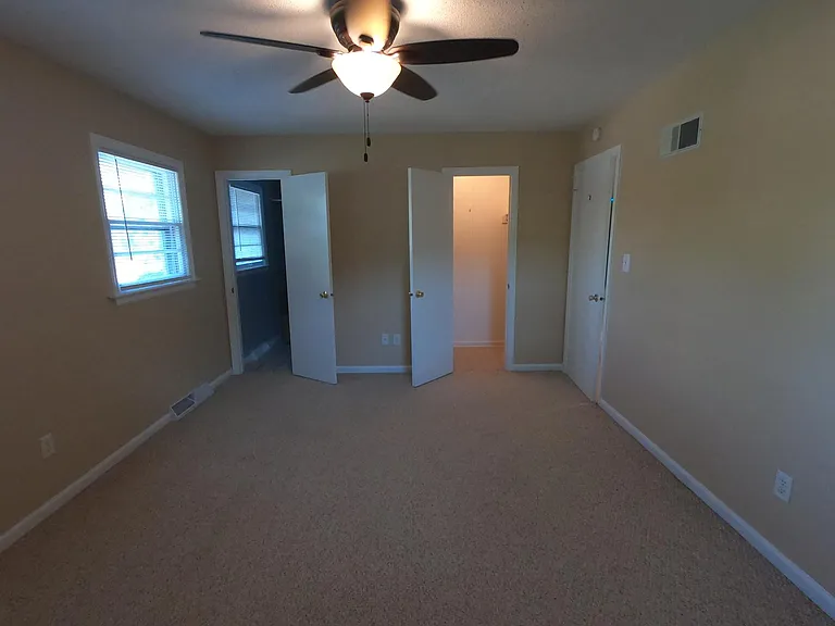 5830 Perry Ln — Photo 26