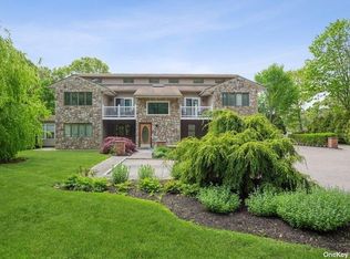 (Undisclosed Address), Center Moriches, NY 11934