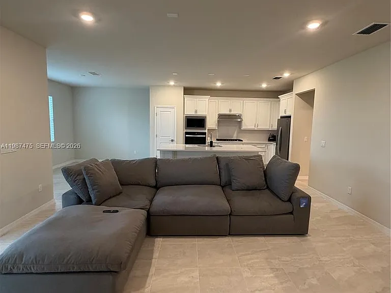 12251 SW Periwinkle Ct — Photo 6