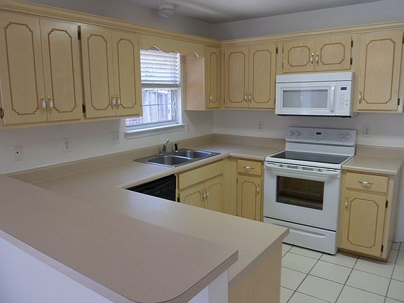2nd image of 4556 Barrington Ln