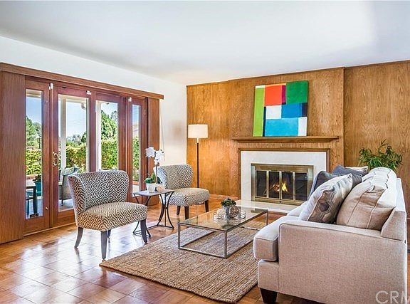 3rd image of 27773 Hawthorne Blvd