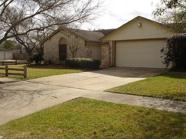 1st image of 22303 Elsinore Dr