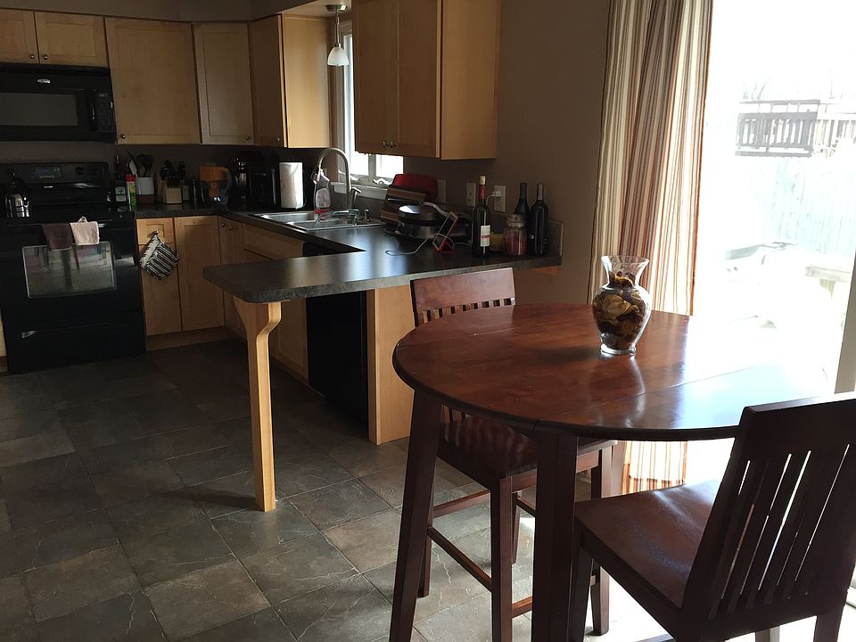 1st image of 750 Miller Ln