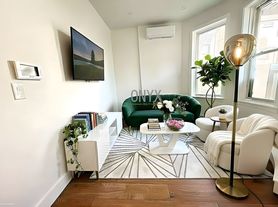 60-96 67th Ave, Ridgewood, NY