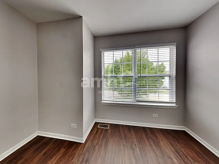 1372 Deer Creek Ln — Photo 16