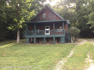 448 Connor Hill Rd, Hendersonville, NC 28792