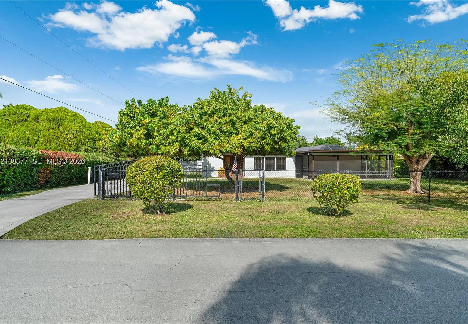 Coletown Acres — Photo 2