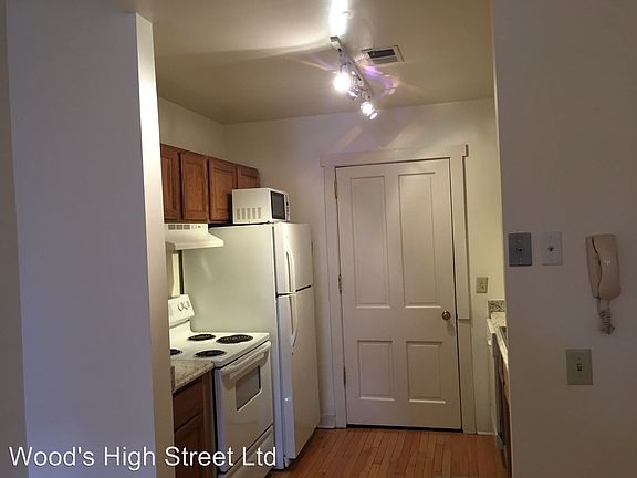 5th image of 641 N High St APT 7