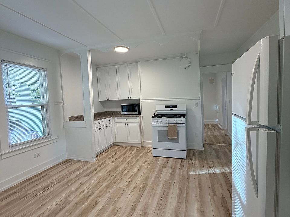 1st image of 12 Margerie St #2