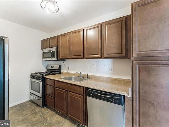 2nd image of 10723 W West Dr #303