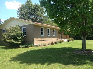 134 Holcomb Rd, Adairsville, GA 30103