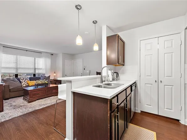 905 Washington St APT 103, Kansas City, MO 64105