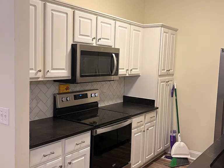 111 Fountain Pointe Ln #302 — Photo 12