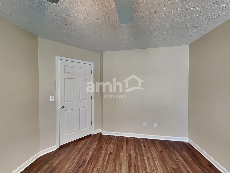 616 Laurel Bnd — Photo 19