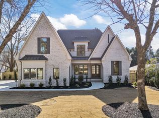 1218 Kingwood Dr, Raleigh, NC 27609