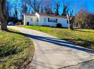 2031 Holland St, Asheboro, NC 27203