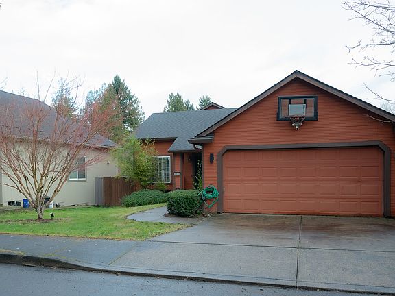 2nd image of 8520 NE 16th Ln