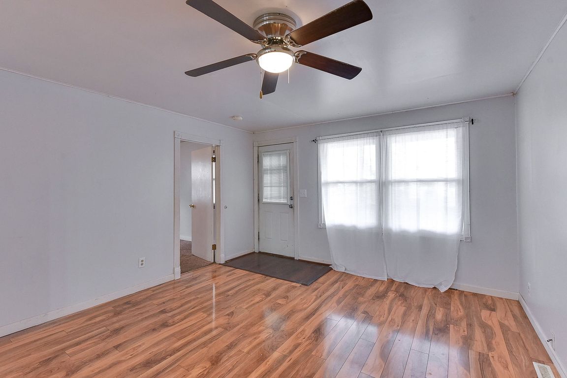 next background image