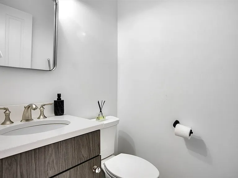 9 Ellingwood Cir — Photo 14