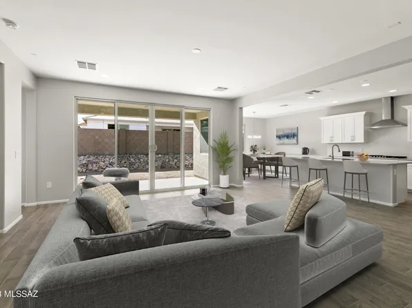9734 E Holbert Trl, Tucson, AZ 85747