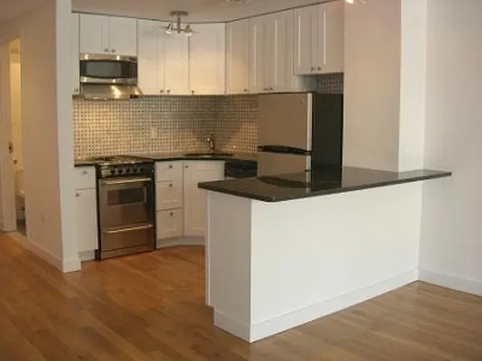 Rented by Citi Habitats | media 13