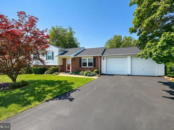 525 Basehoar School Rd, Littlestown, PA 17340