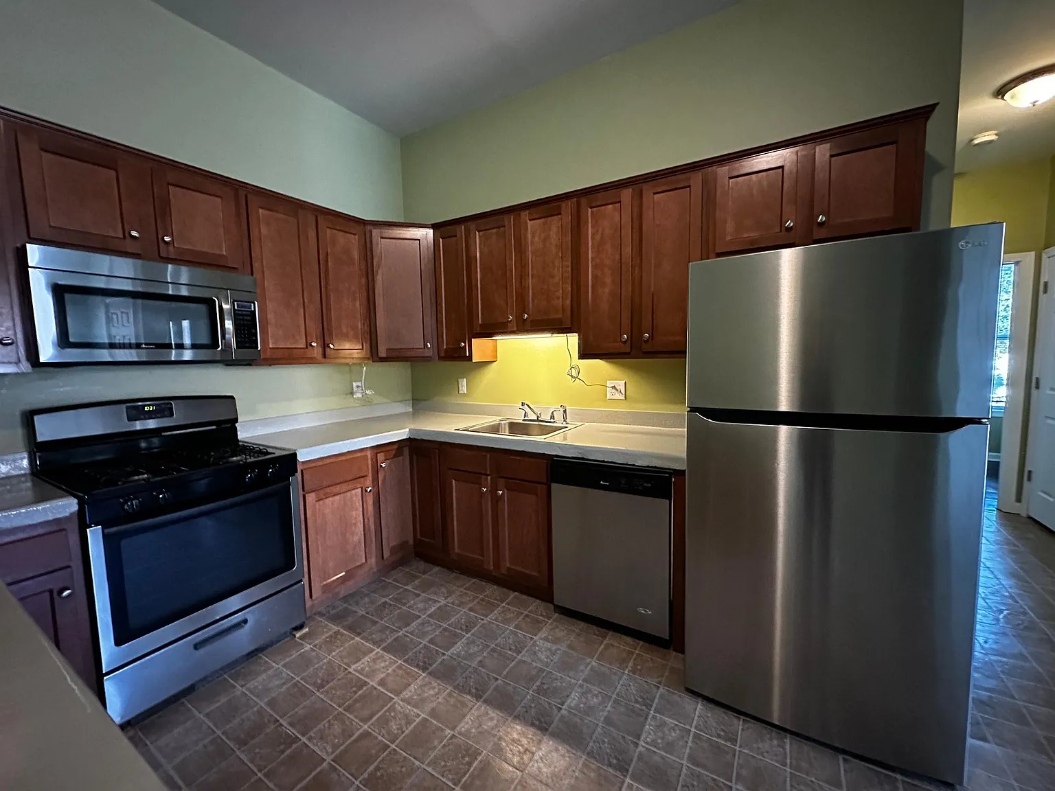 1 bed, $1,900 — Photo 2