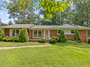 325 N Bowman Rd, Soddy Daisy, TN 37379