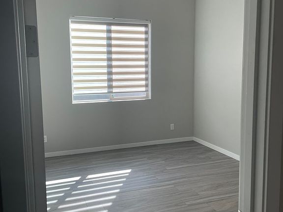 5th image of 3617 Hollister Dr Unit 102