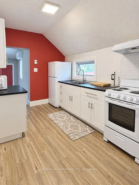 2 bed, $2,000 — Photo 3