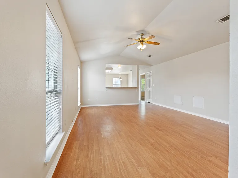 100 Sendero Dr — Photo 3