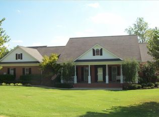 142 High Forest Dr, Tupelo, MS 38801